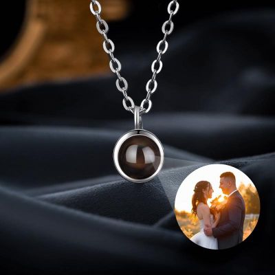 Customizable Photo Projection Necklace - Circular Shape